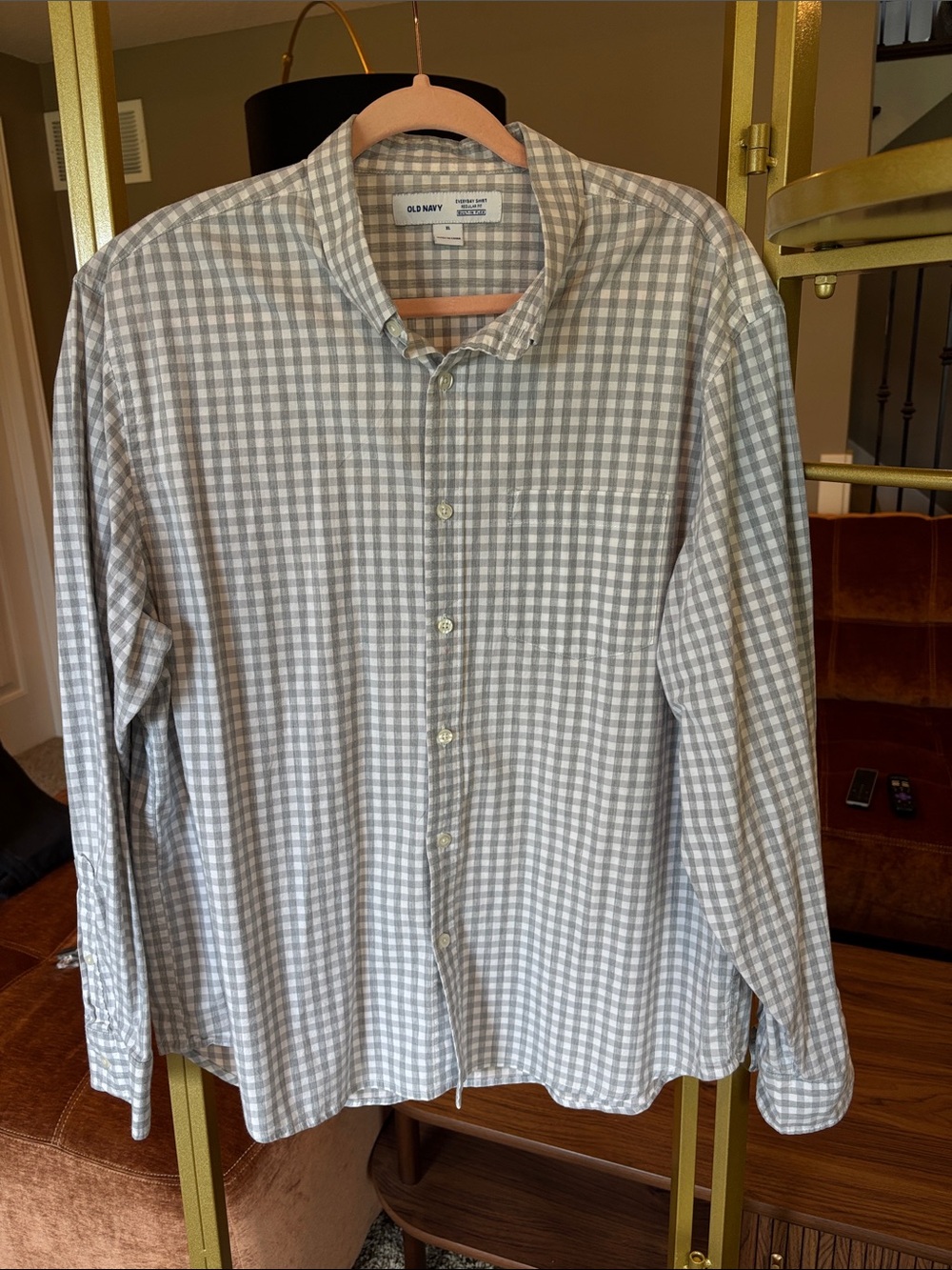 Old Navy Gray Gingham Button-Down Shirt